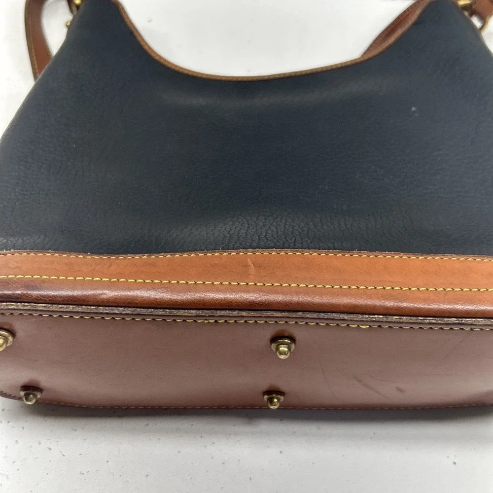 Vintage Dooney And Bourke All‎ Weather Leather Hobo Shoulder Bag